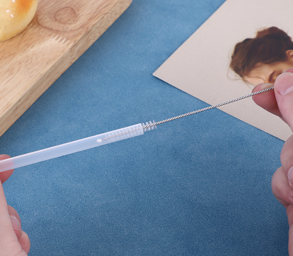 Szczoteczka do czyszczenia gwizdka / Naszyjnika do rzucania palenia - Akcesoria 8